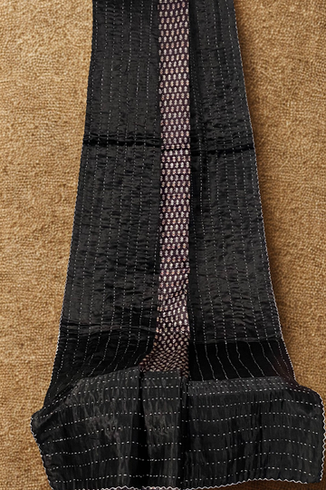 handcrafted mashroo single quilt with filler - ebony & silver butti