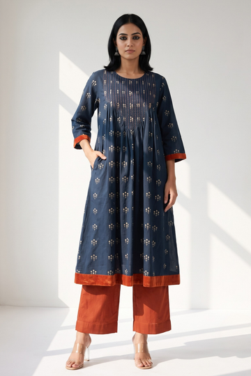 Navy Floral Bunch Cotton Kurta With Pintuck