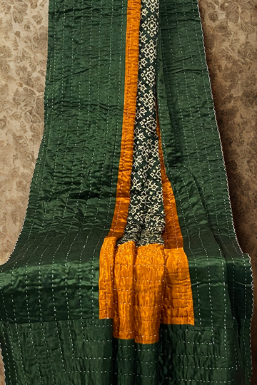 handcrafted reversible mashroo double quilt with filler - Golden Grove