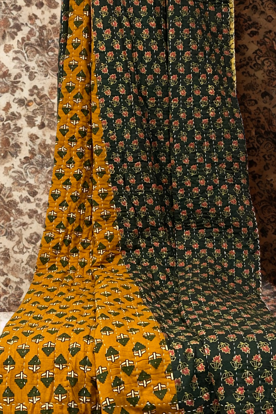 handcrafted reversible mashroo double quilt with filler - Vintage Green & Gold