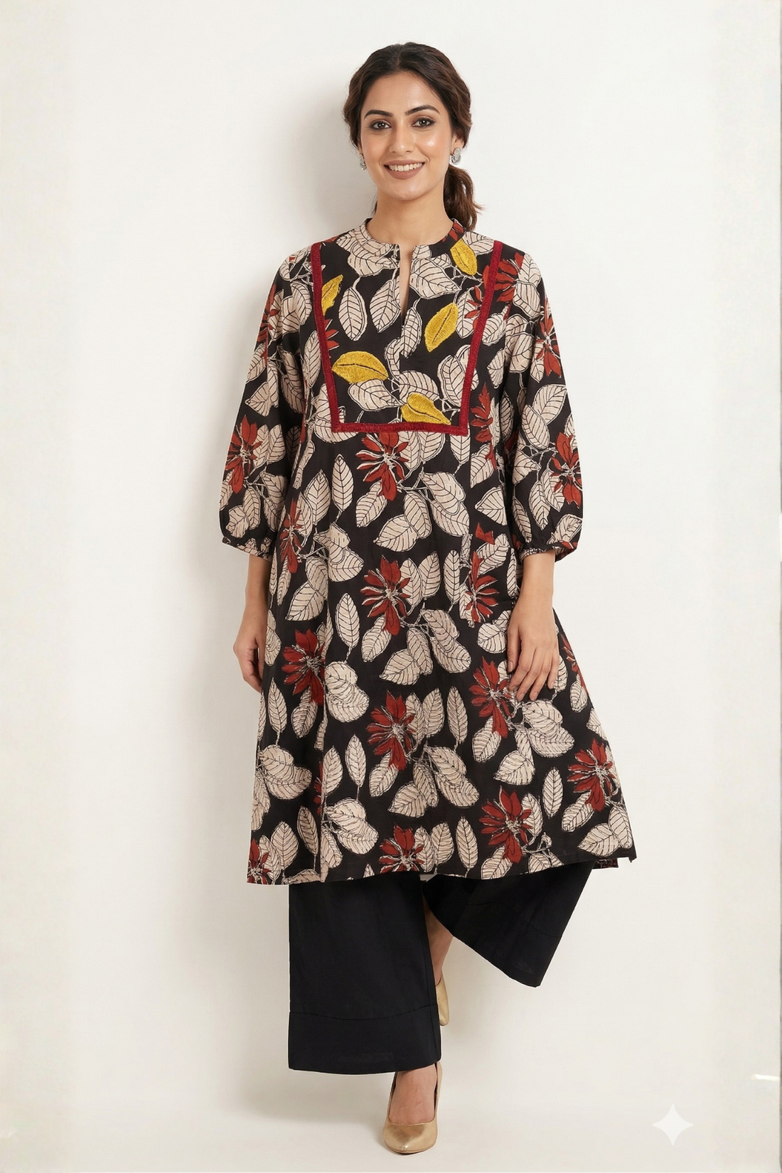 Black Flora Cotton Dress With Patch Pocket
