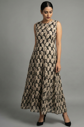 Black Leafplay Long Sleeveless Dress