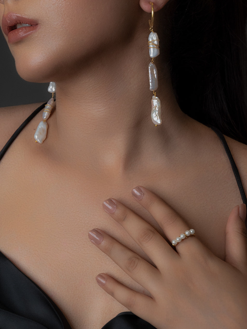 jewelry - berserk - Mesh Pearl Drop Danglers