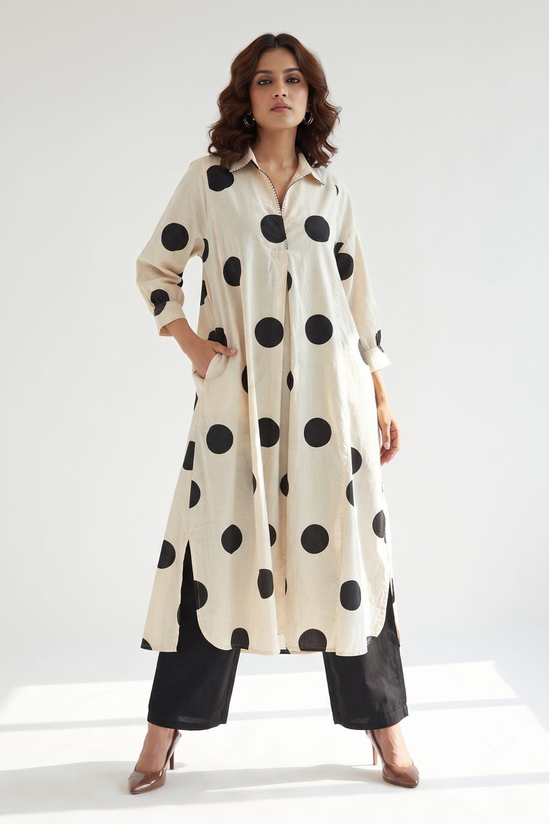 Offwhite Black polka Collar Dress with pockets