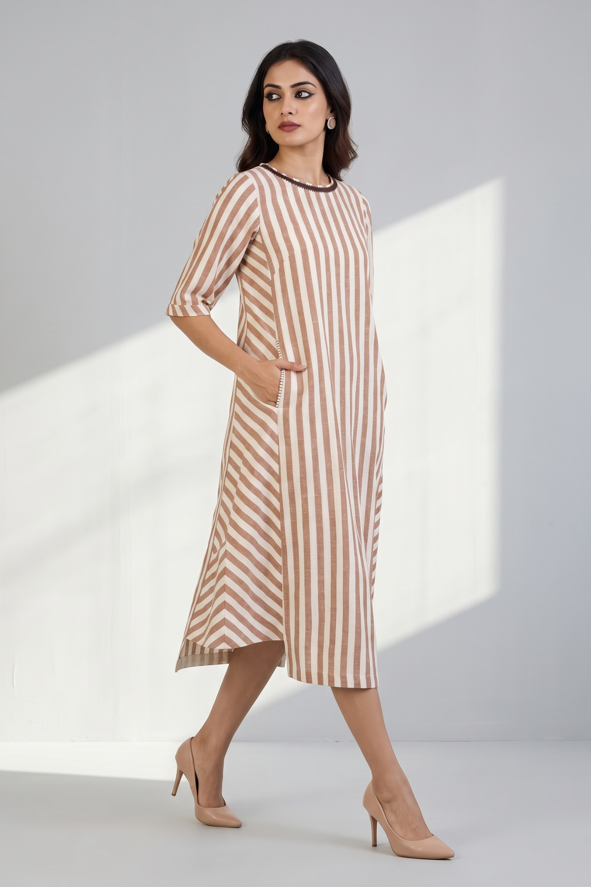 Cinnamon_Stripes_Side_Bias_Shift_Dress