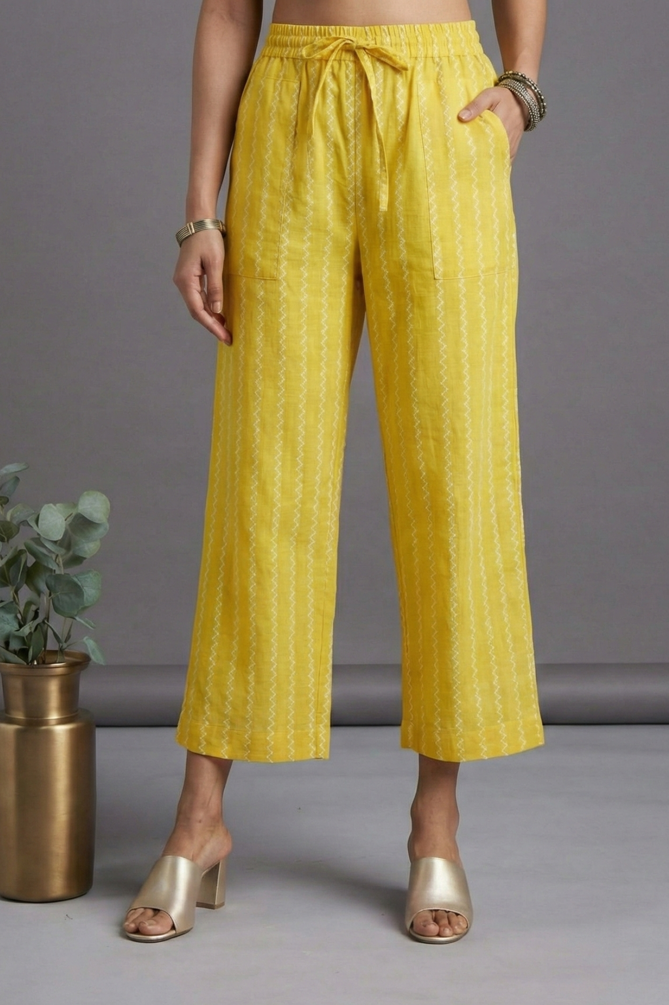 Comfort_fit_pants_-_Yellow_Chevron_Cotton