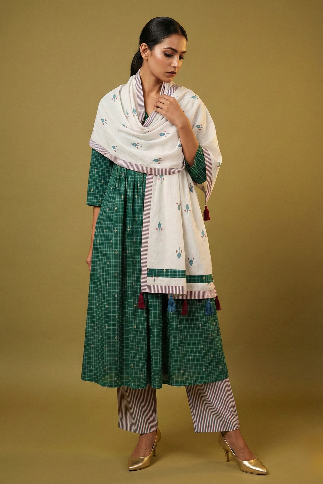 Cotton Dupatta - Pearl White Tana Bana