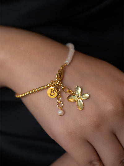 jewelry - berserk - Floral Charm Moonstone Bracelet