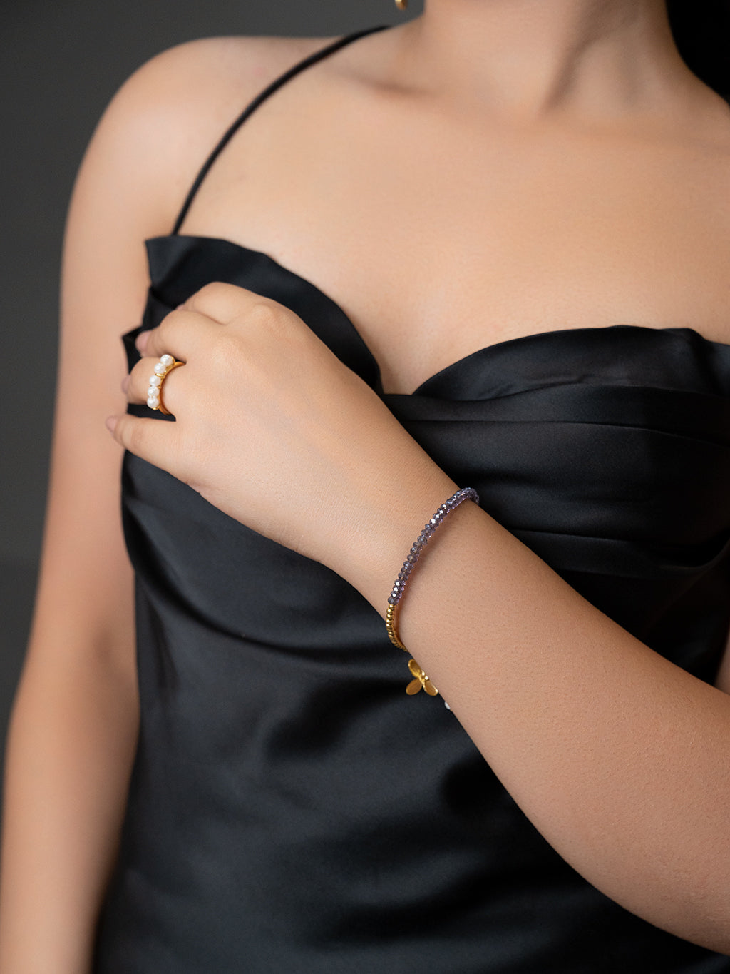 jewelry - berserk - Floral Charm Amethyst Bracelet