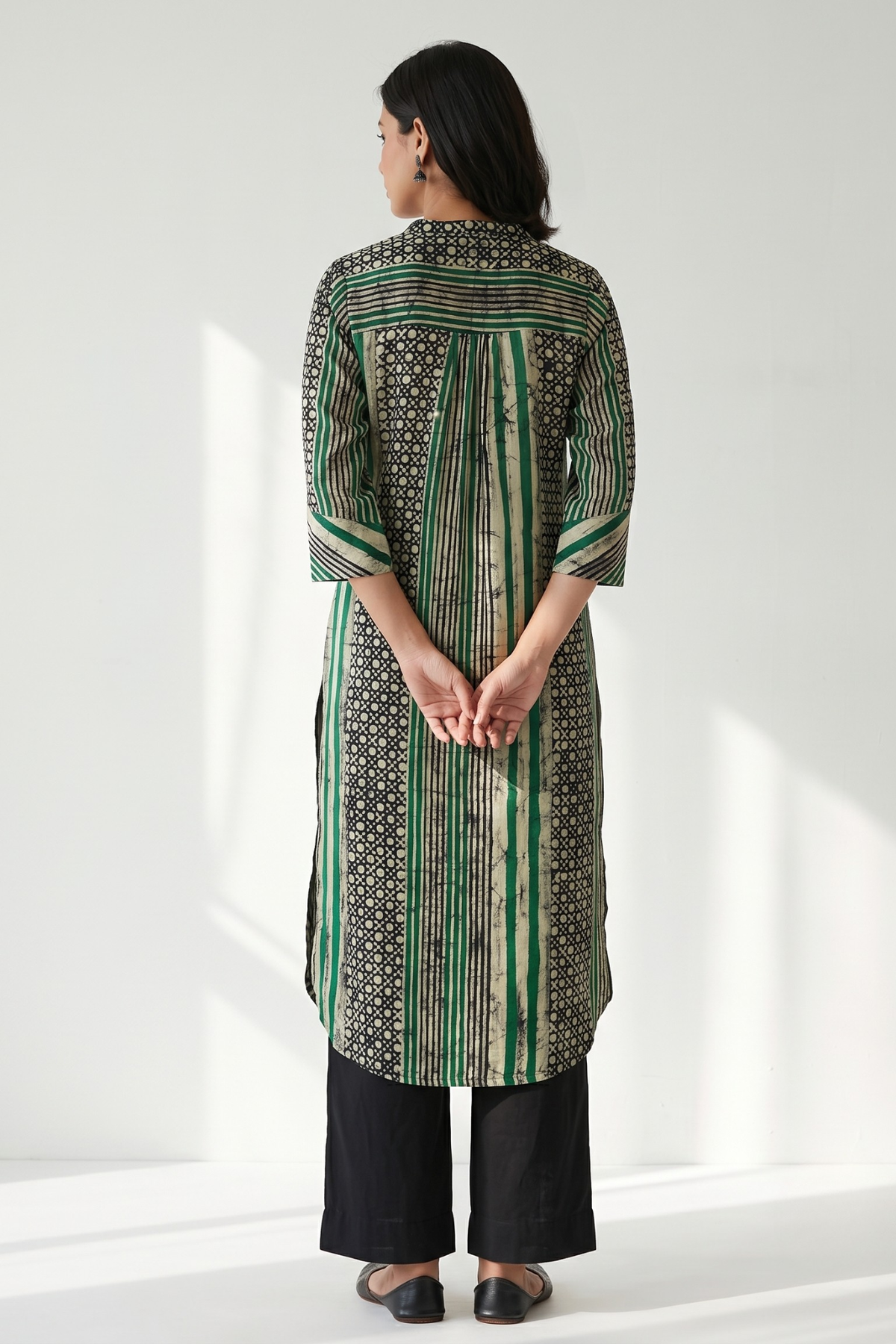 Dark_Botanical_Batik_Geometric_Stand_Collar_Kurta_with_Round_Hemline