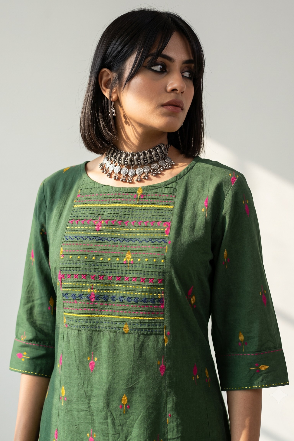 Green_Blush_Floral_Leaf_Butti_Cotton_Pintuck_Yoke_Kurta_with_Pockets