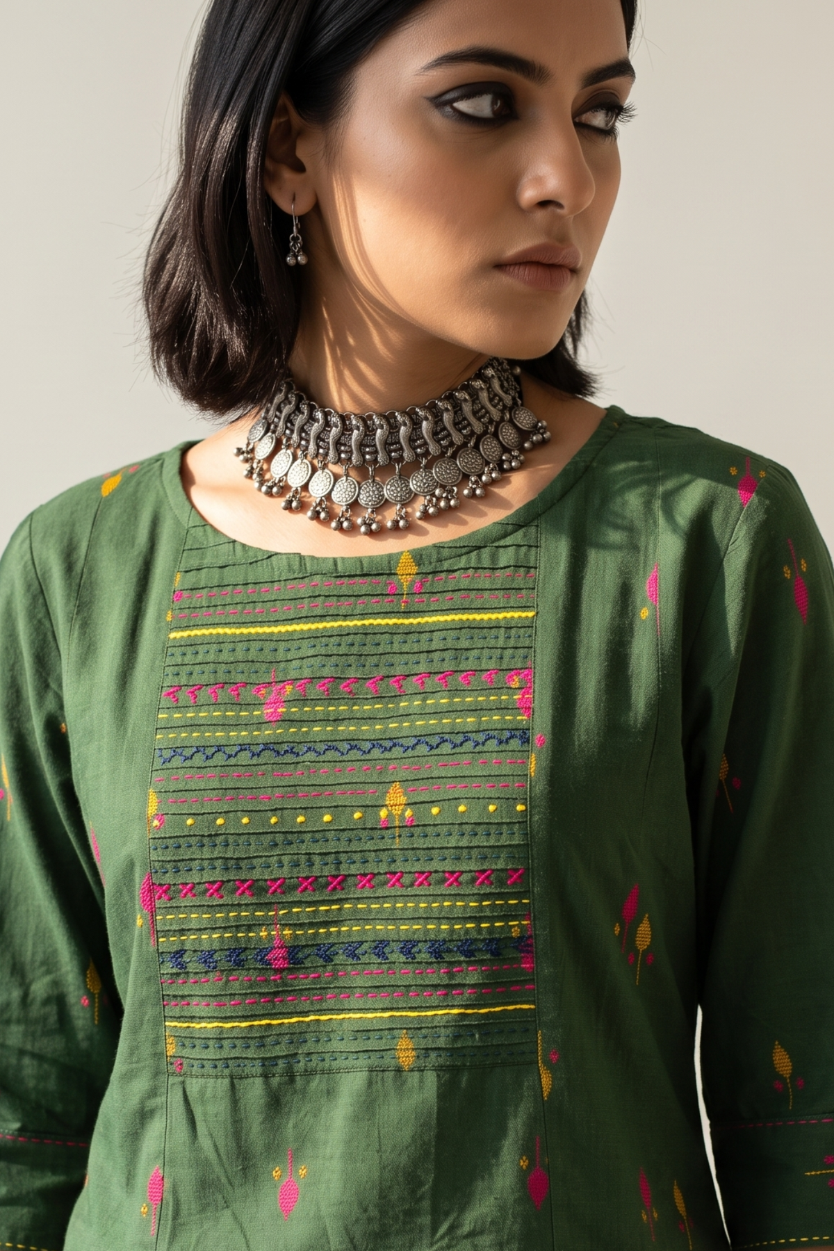 Green_Blush_Floral_Leaf_Butti_Cotton_Pintuck_Yoke_Kurta_with_Pockets