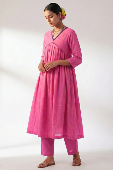 Gulabi Grid & Gold V-Neck Gather Anarkali