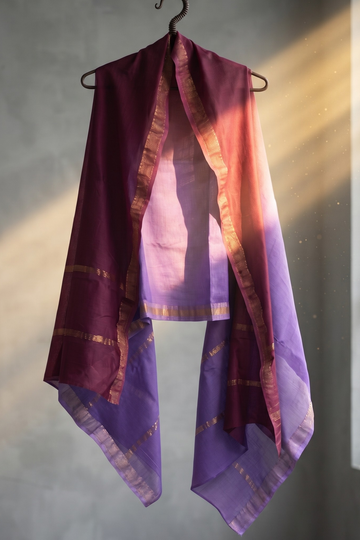 Handwoven_Maheshwari_dupatta_-_Twin_shade_Grape_and_Wine