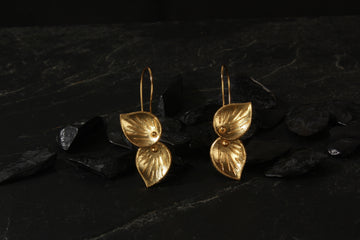 jewelry - berserk - gold plated petal loops