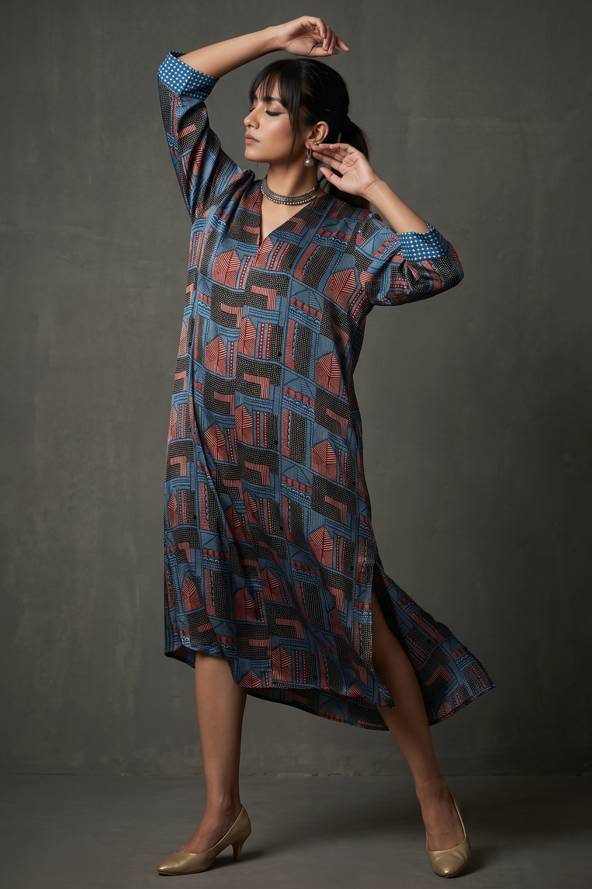 Indigo_Lattice_Symphony_Ajrakh_Modal_Front_Zipper_A-Line_Kurta