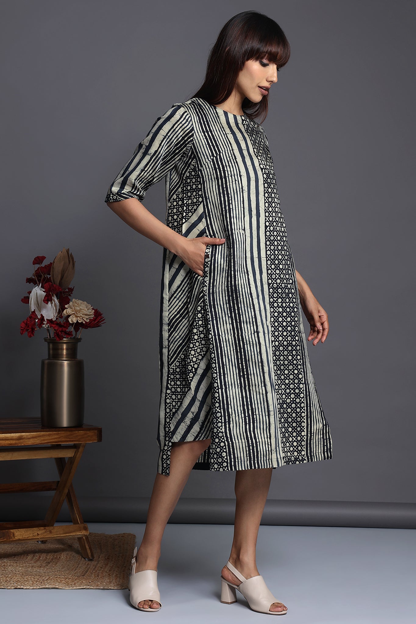 Black white dots and stripes satin batik asymmetric knee length shift dress  with pockets 