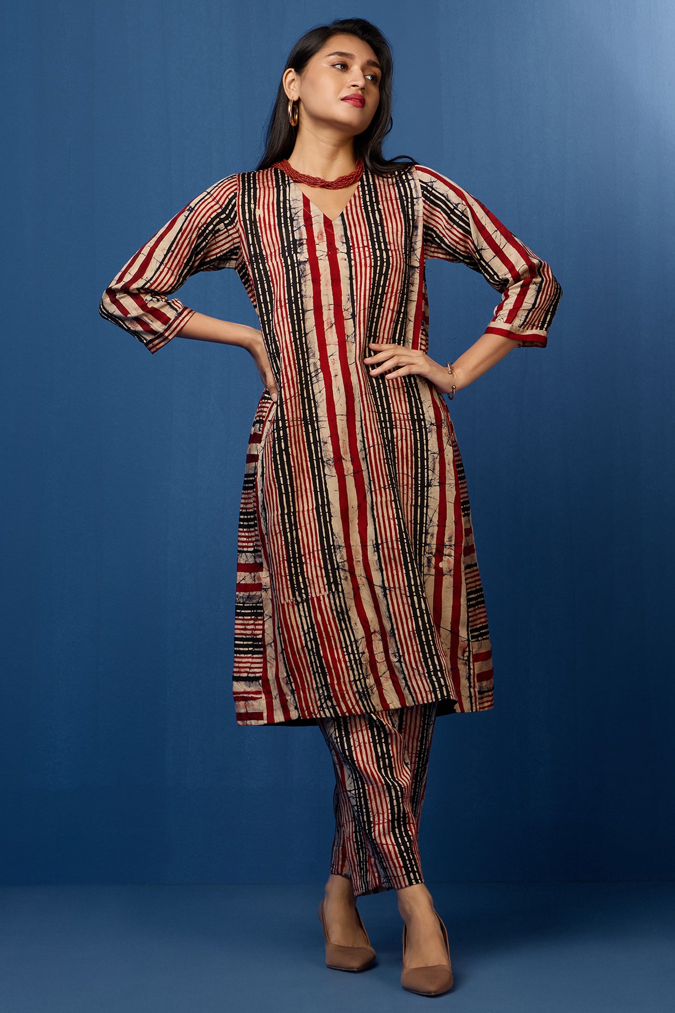 Long Net Shrug Design Kurti With Long Shrug Design ✔️👗🌈 Long Net Jacket Design  Kurti #LontNetshrug | Dress indian style, Indian fashion, Pakistani dress  design