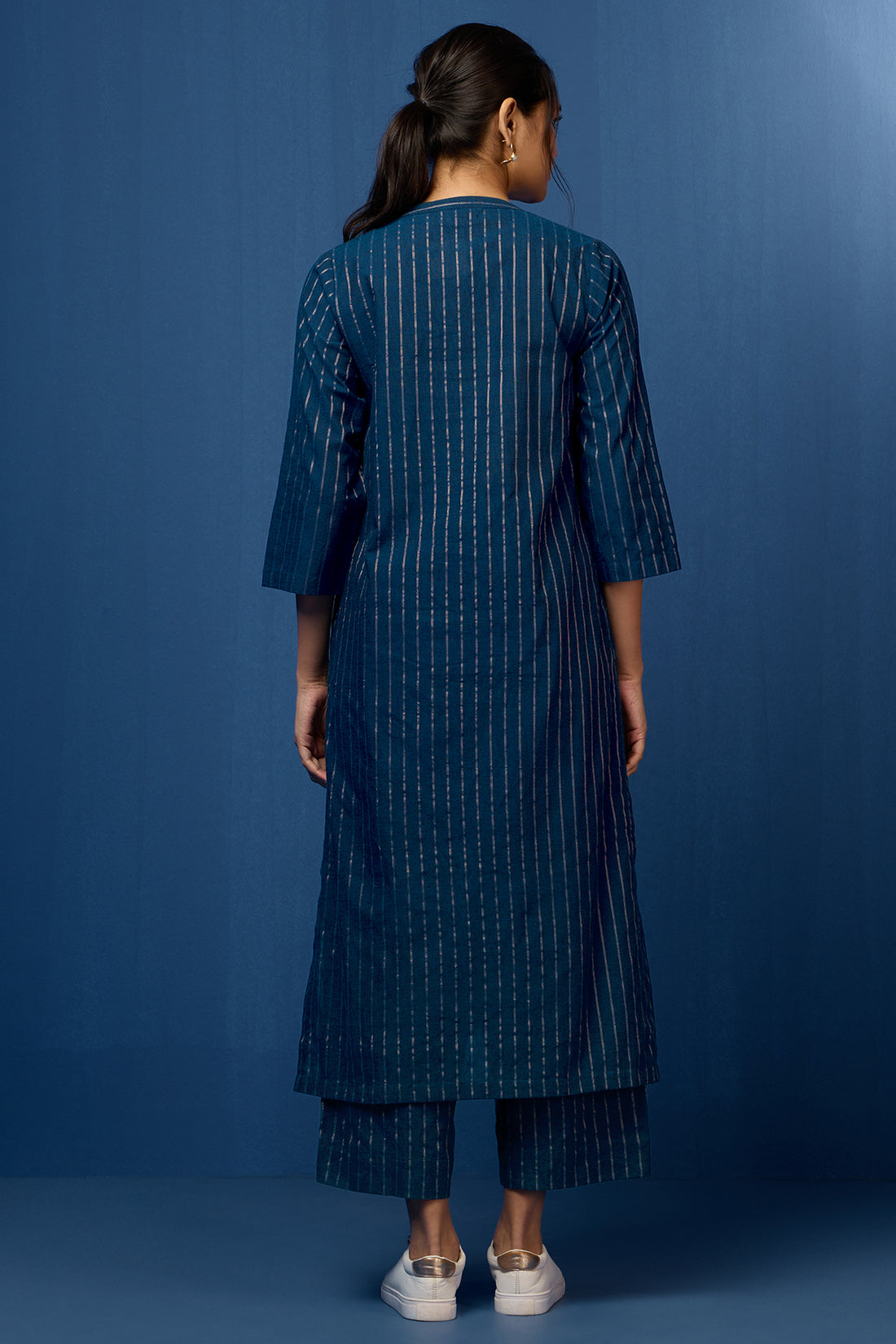 stand collar kurta with round hem - nautical nightfall & indigo hue