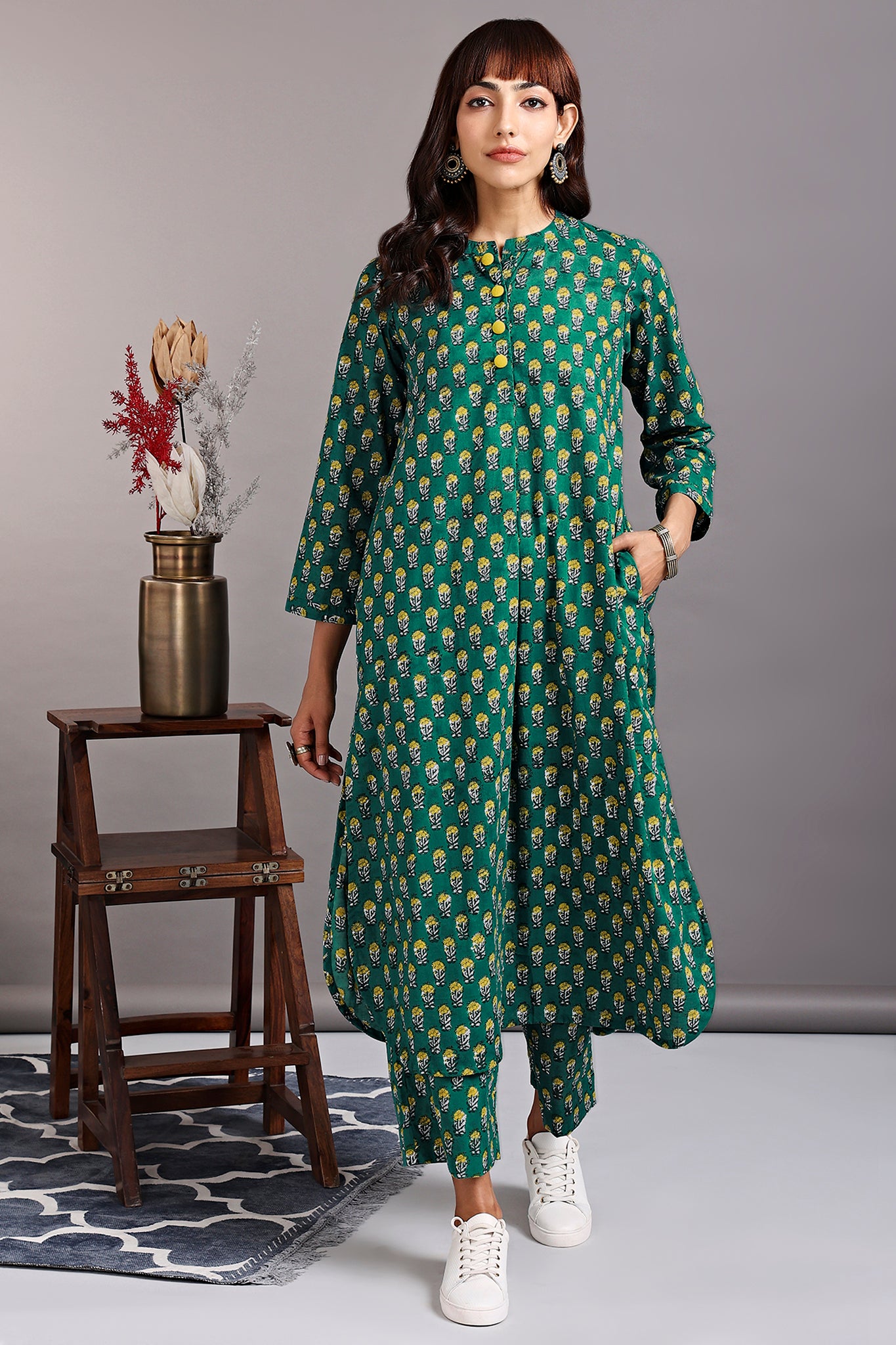stand collar kurta with round hem eleanor emerald & yellow coneflowe