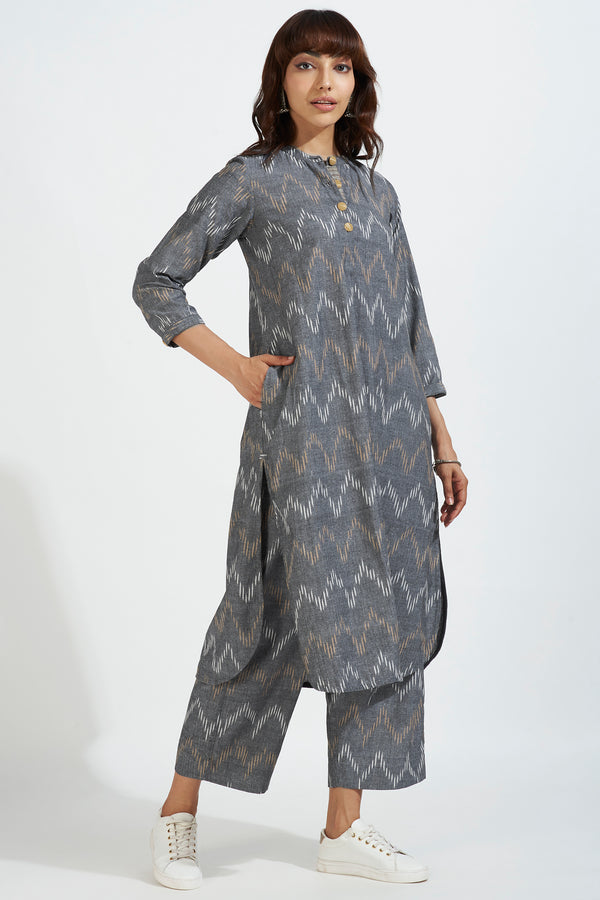 Flamekissed Hues Stand Collar Kurta with Round Hemline