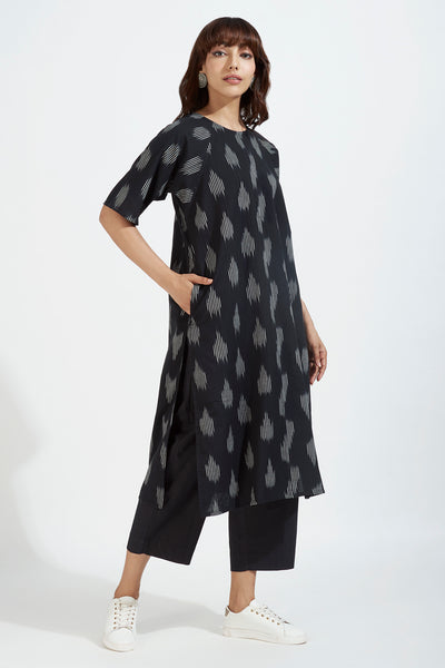 modern tunic with pockets - infinite abyss & ink splatter