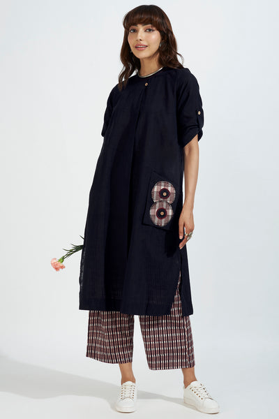 single flap slub texture slit kurta with patch pocket - ebony chic & scarlet tapestry