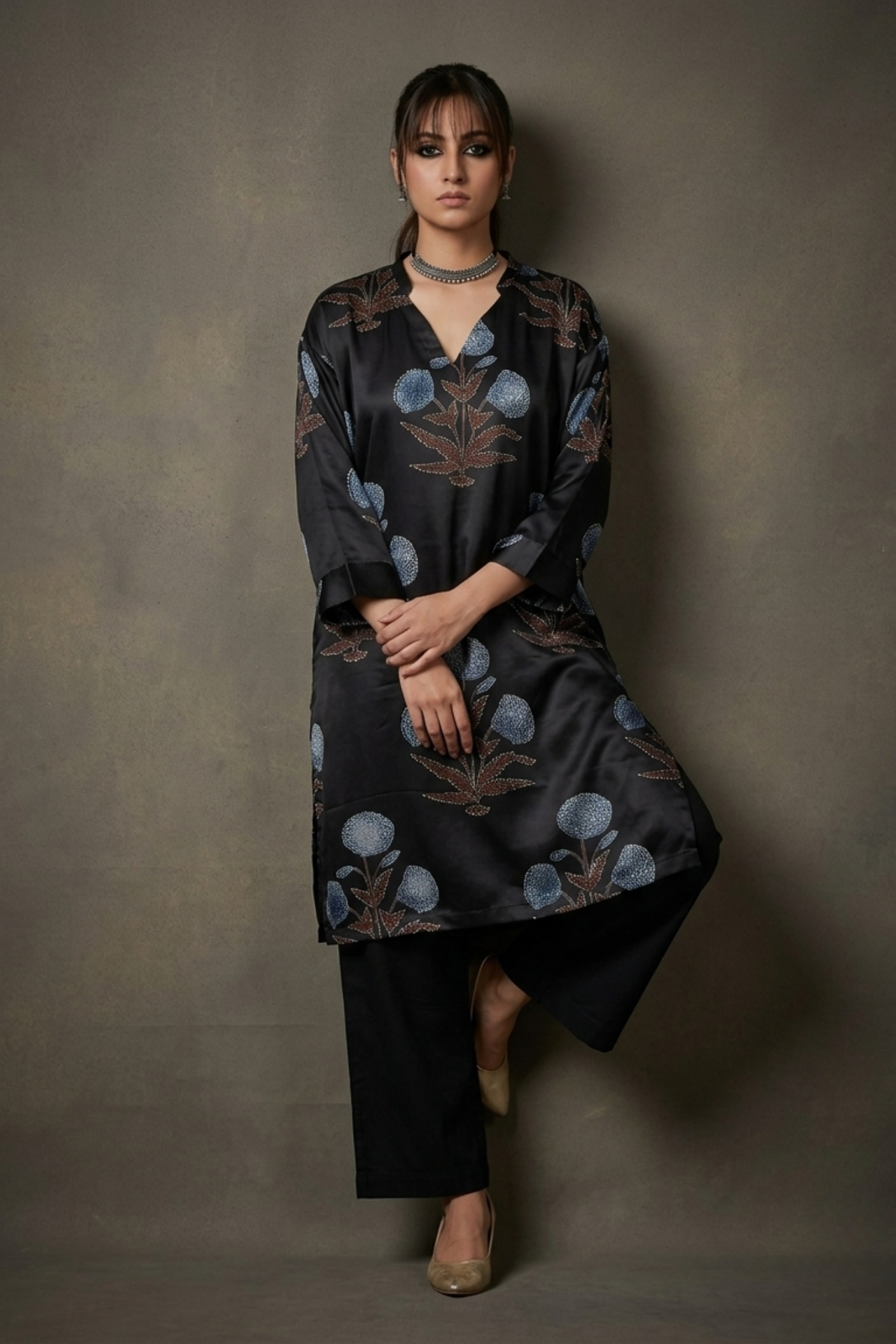 Midnight_Ajrakh_Indigo_Bloom_Modal_Leisure_Tunic