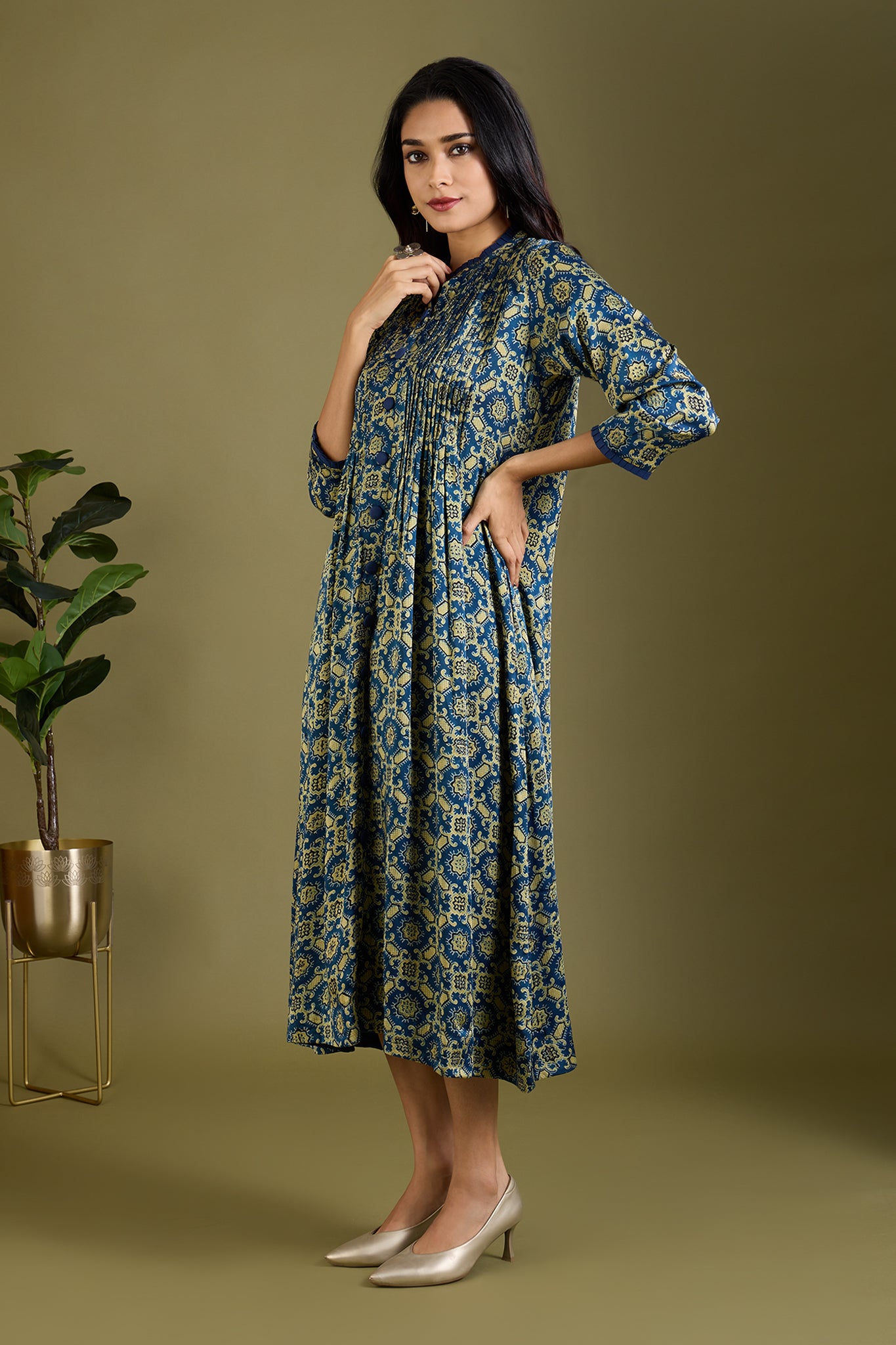 Luxe Indigo Twilight & Golden Aura Pleated Neck Modal Silk Pintuck