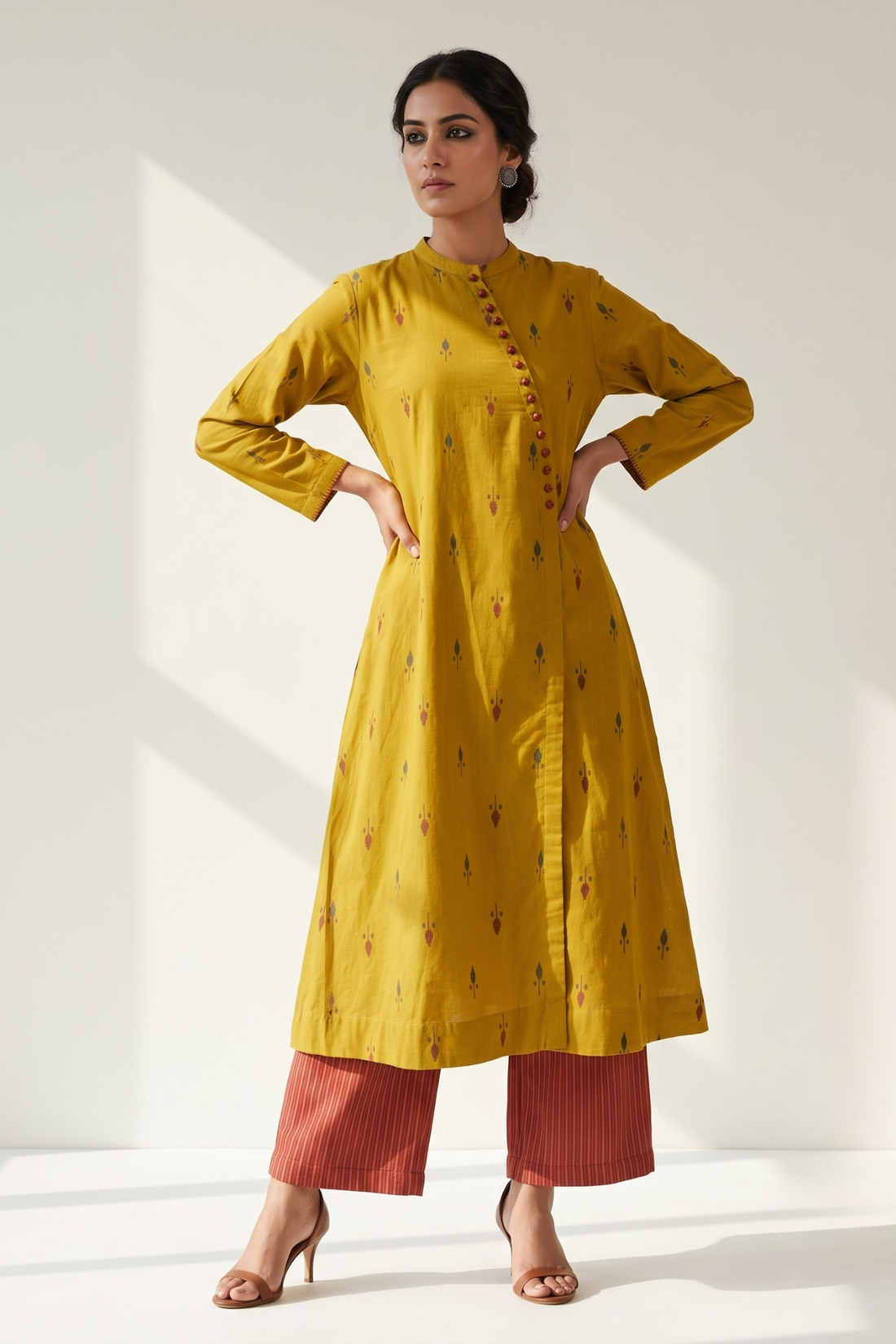 Sundance_Leaf_Butti_Cotton_Cross_Potli_Angrakha_Kurta