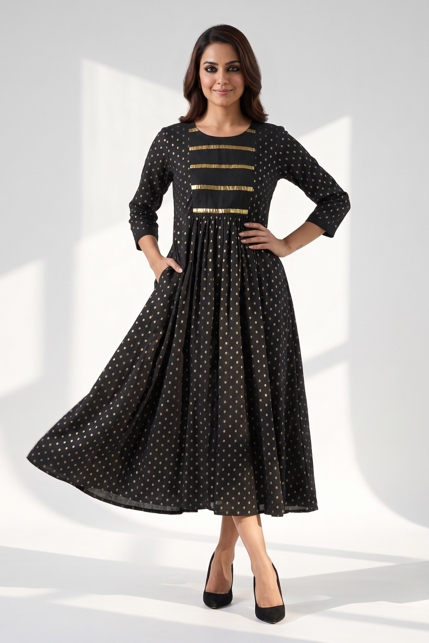 Twilight_Gold_Cotton_V-Neck_Anarkali