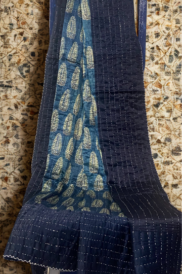 handcrafted mashroo single quilt with filler - indigo & asopalav