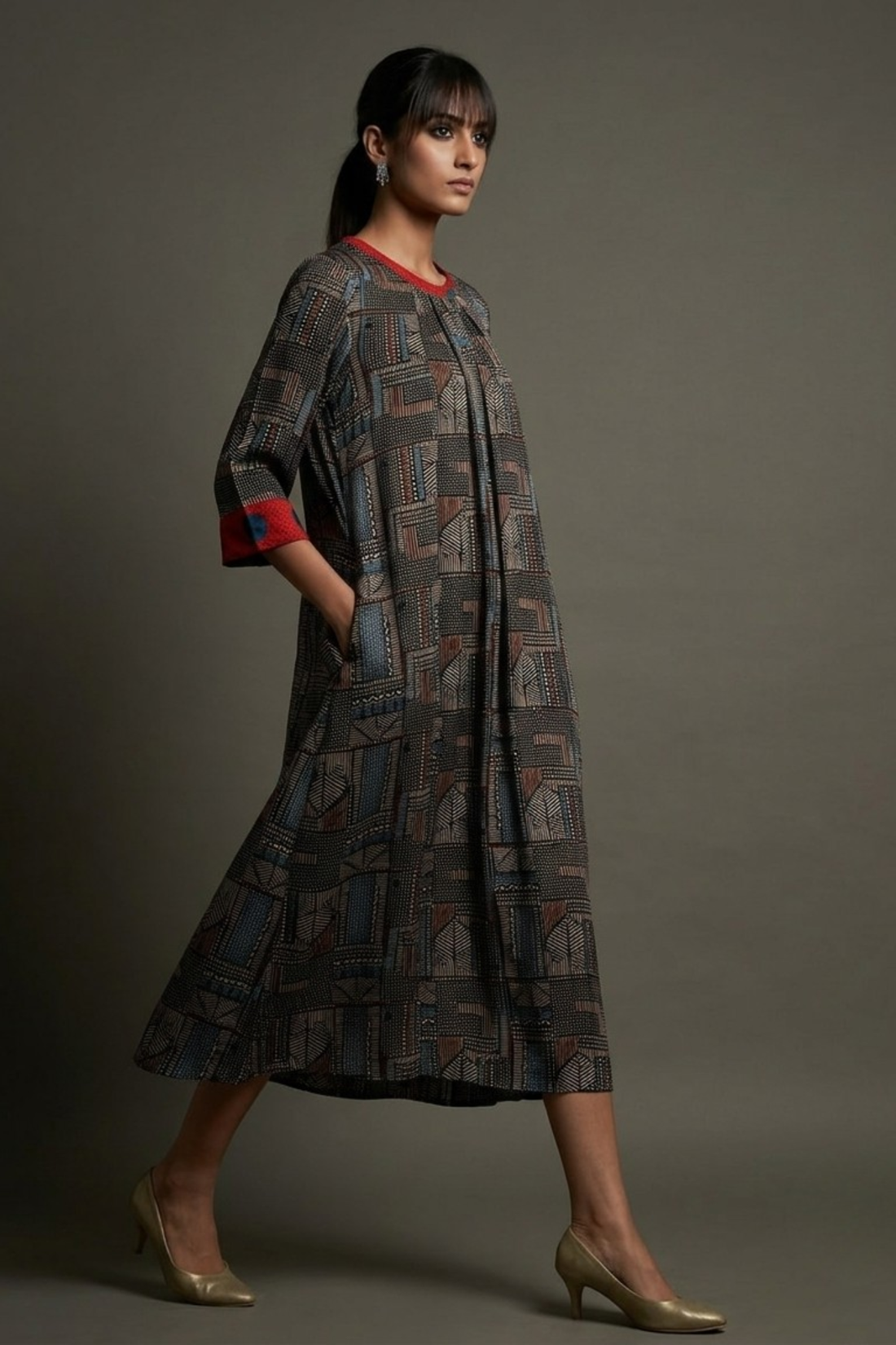Urban_Noir_Geometric_Dotted_Crew_Neck_Gather_Dress_in_Modal