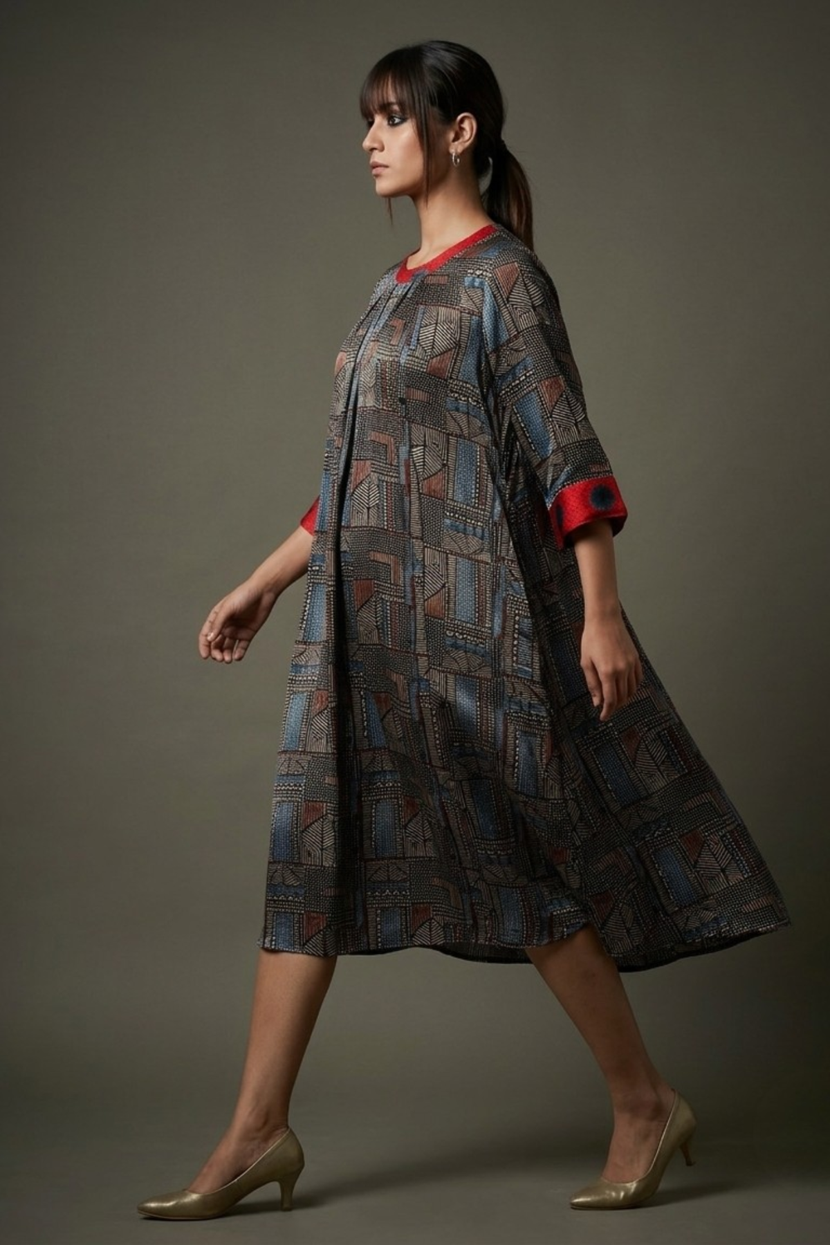 Urban_Noir_Geometric_Dotted_Crew_Neck_Gather_Dress_in_Modal