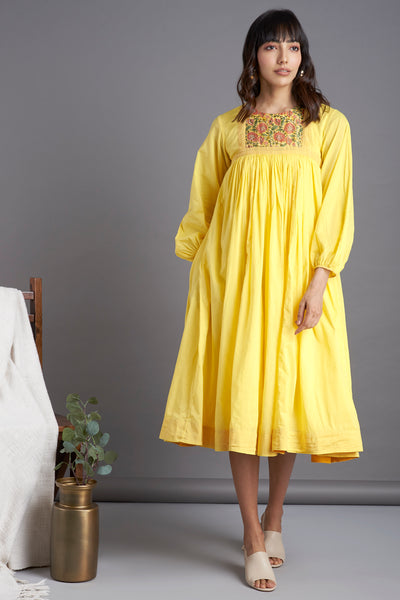 yellow vintage big swirl dress