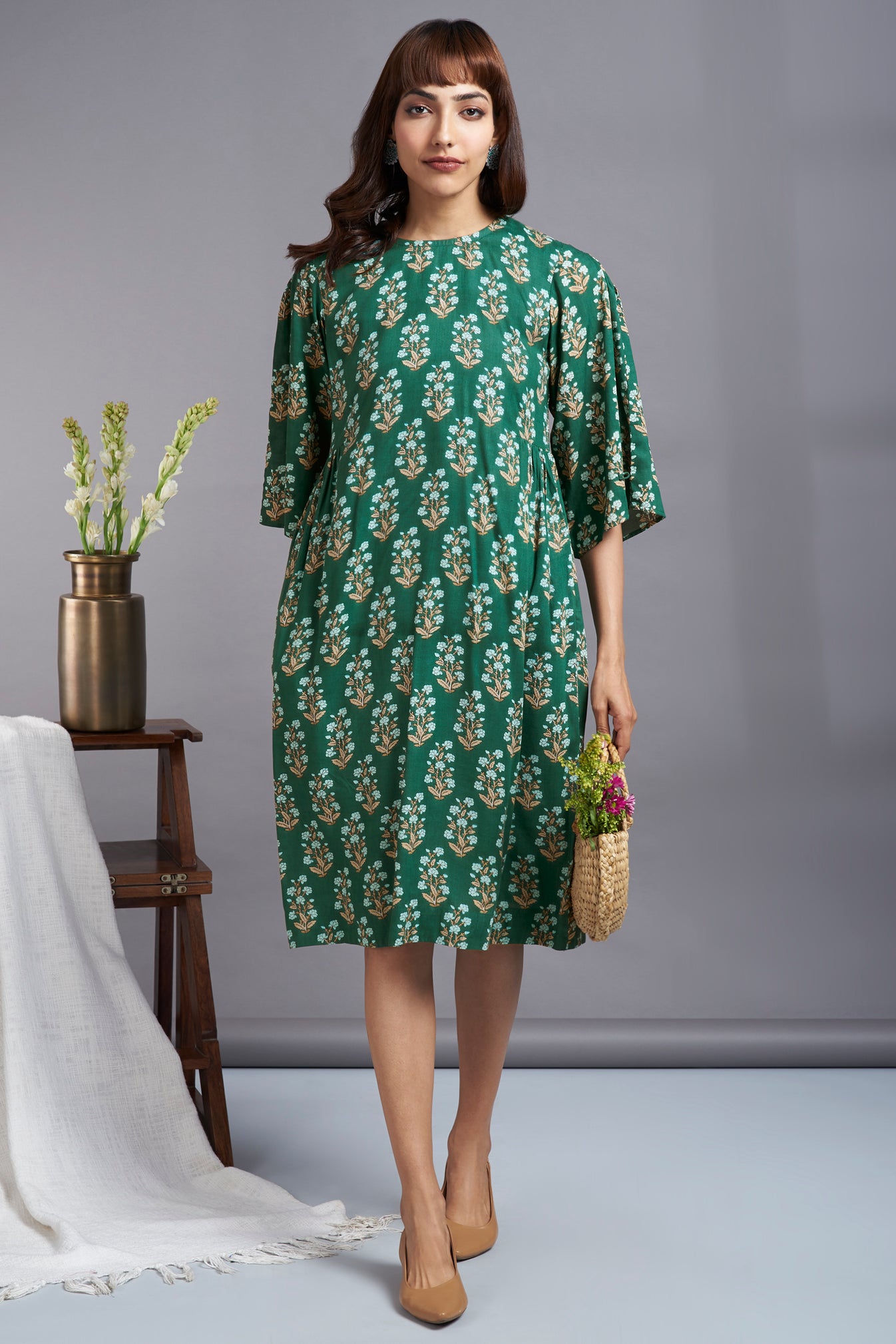 emerald bloom- modal silk side gather box pleat sleeve modal block pri ...