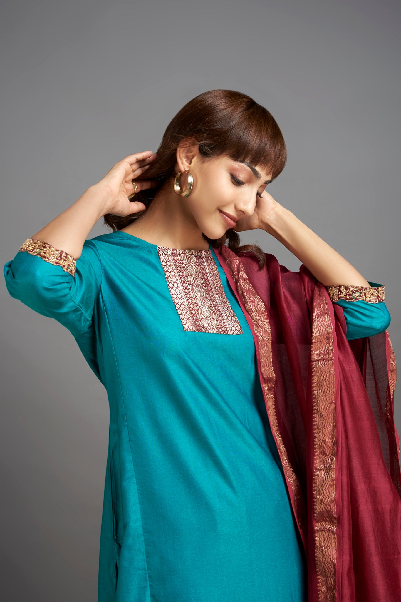 green viscose silk long kurta with red dupatta  neck view