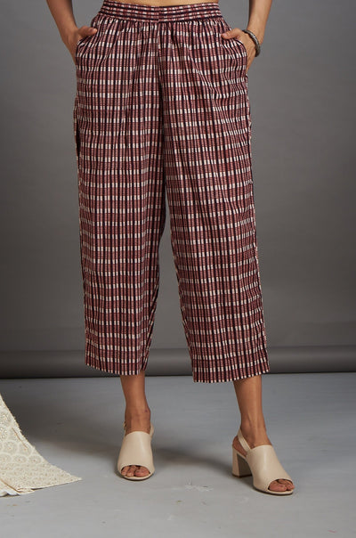 comfort fit ankle length narrow pants  - red and checks